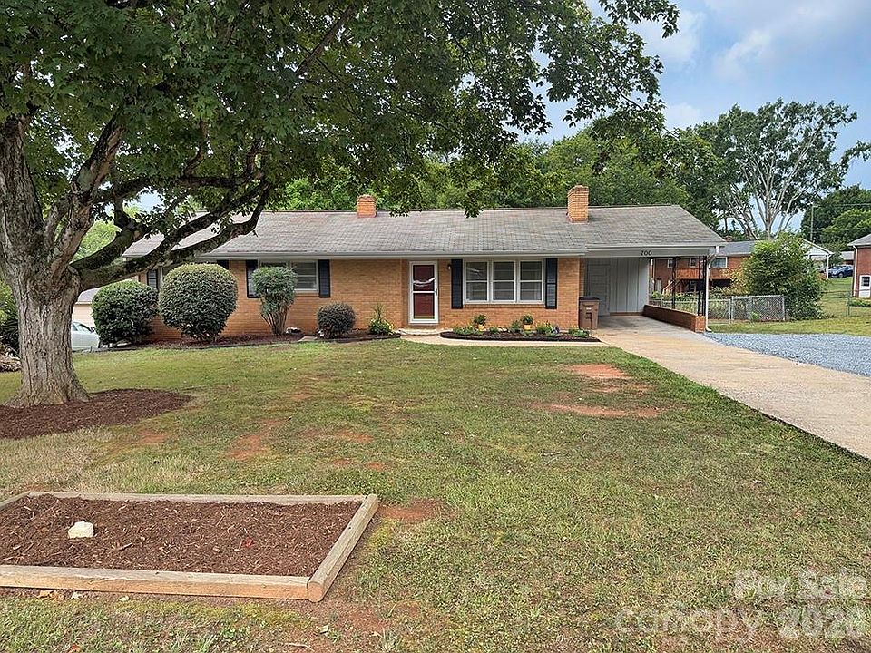 1st image of 700 Branton Dr