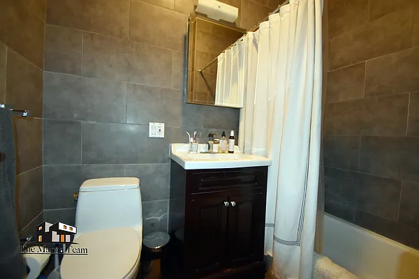 Rented by Bold New York | media 27