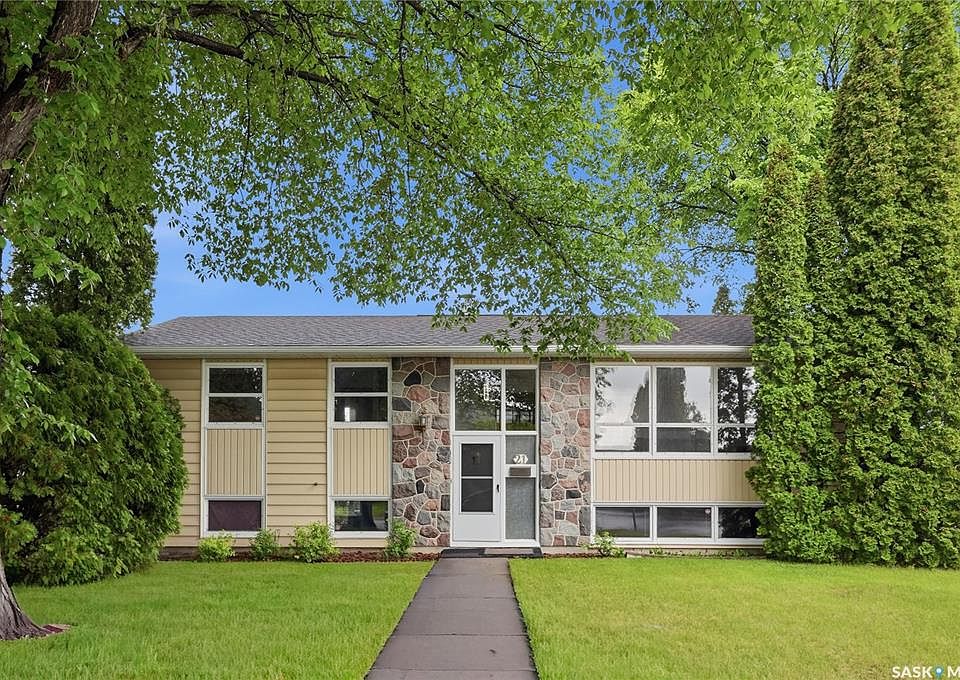 1st image of 21 Bateman CRESCENT