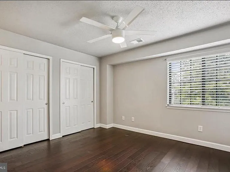 7012 Irwell Ln #14F — Photo 10
