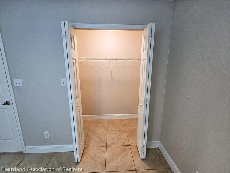 501 Briar Glen Rd — Photo 11