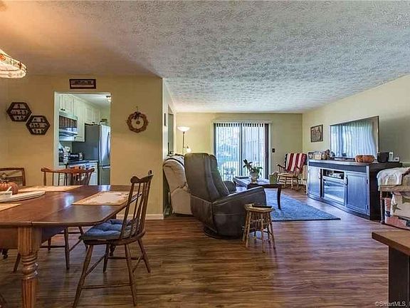 2nd image of 27 Amato Dr
