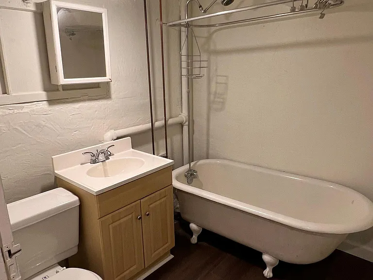 Full bathroom