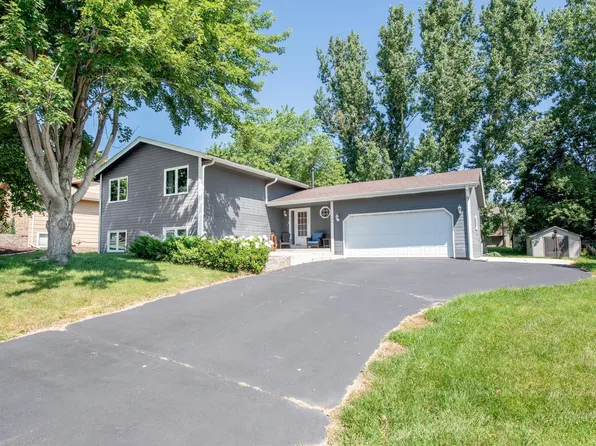 5424 Vernon Ct, Savage, MN 55378