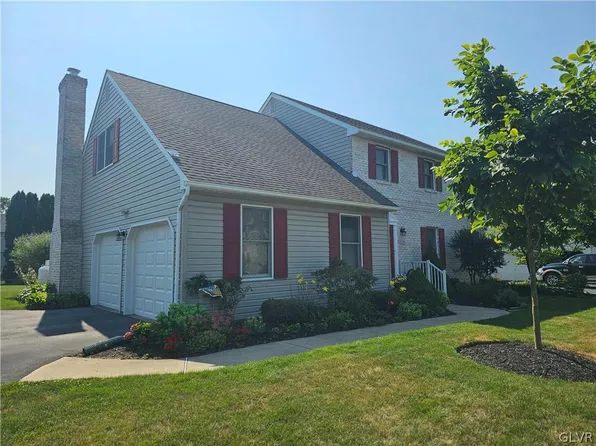 4554 Cairo Dr, Whitehall, PA 18052