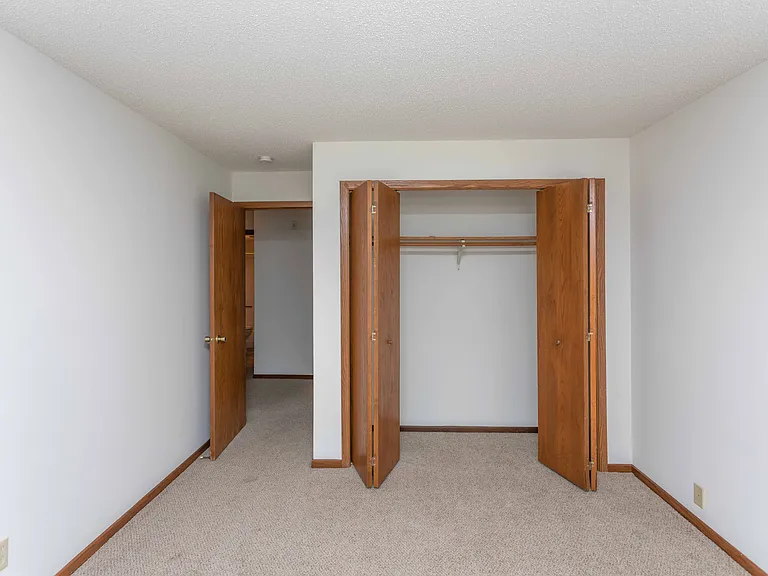 Eagle Ridge Apartments — Photo 29