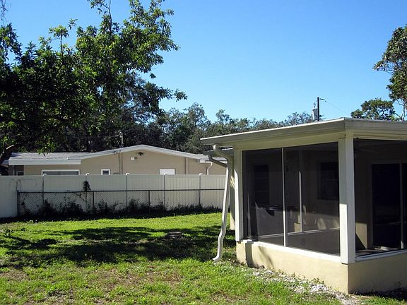 5th image of 1571 Havana Way