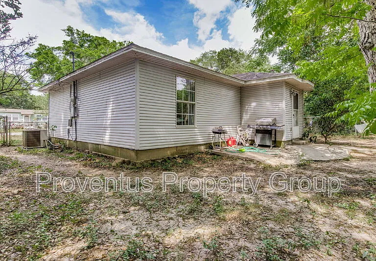 1261 Basin St — Photo 34