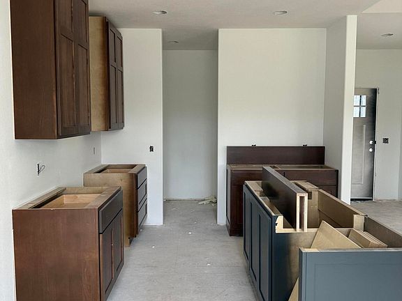 4th image of 1466 N Collins Drive