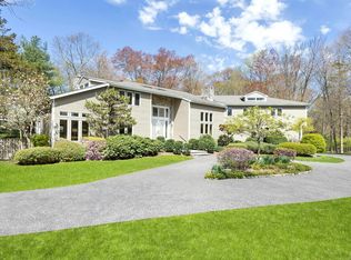 1 Pan Handle Ln, Westport, CT 06880