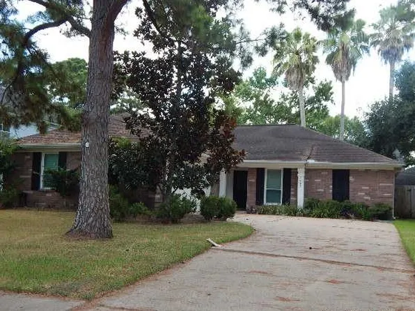 7607 Sandygate Ln, Houston, TX 77095