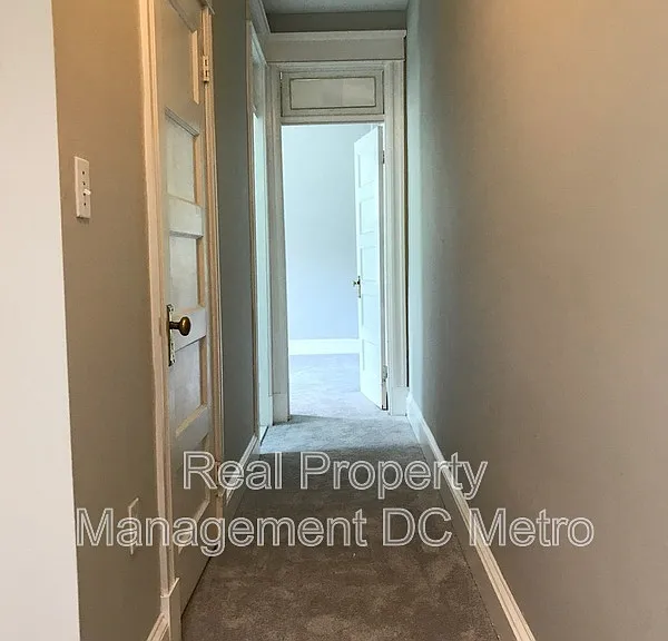 309 9th St NE — Photo 14