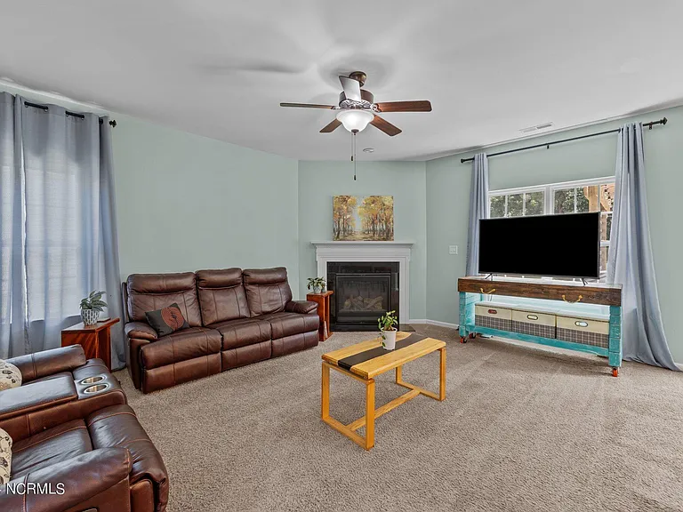 411 Palisades Way — Photo 22