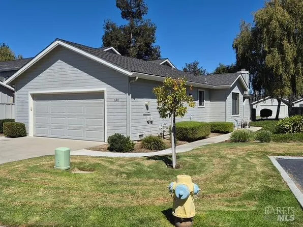 698 Helen Drive, Hollister, CA 95023