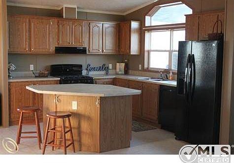 MOWERSON KITCHEN.JPG