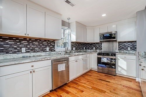 4th image of 161 11th St