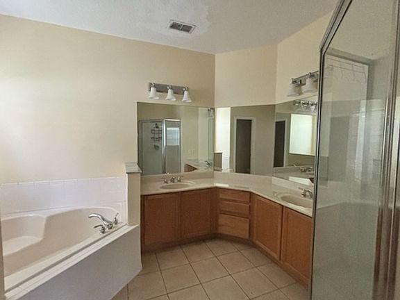 2nd image of 3522 Valleyview Dr