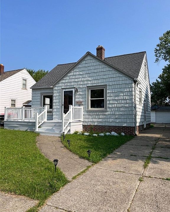 1st image of 14128 Elsetta Ave