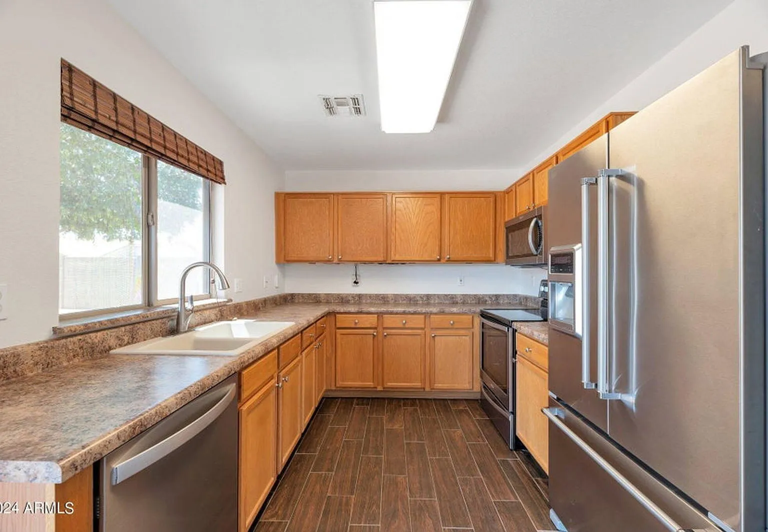 3 bed, 2.0 bath, 1205 sqft, $1,850 — Photo 4