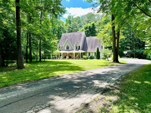 301 Riggle Rd, Williams, IN 47470