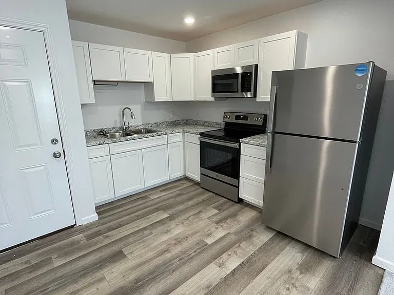 413 Doxey St #5 — Photo 2