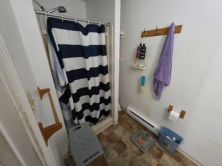 1427 Lynn Ave — Photo 5