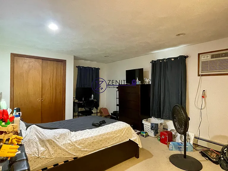 94 Walnut St #1 — Photo 12