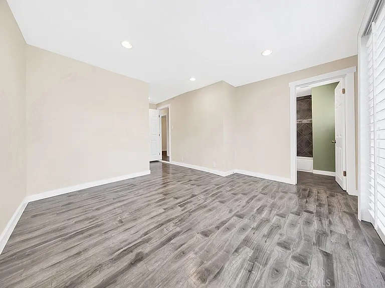 131 E Avenue 45 — Photo 16