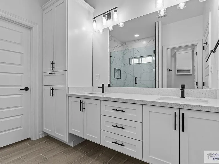 111 Hope Dr — Photo 8