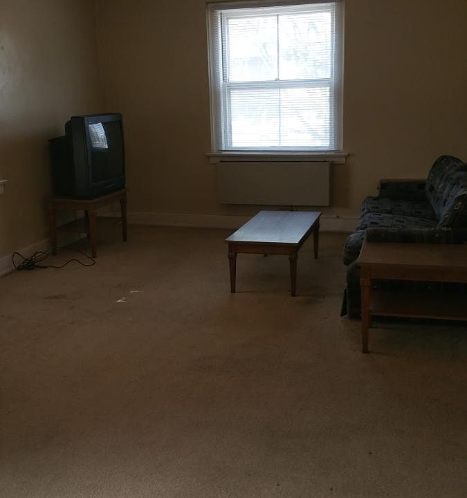 1st image of 217 W Ash St APT 201
