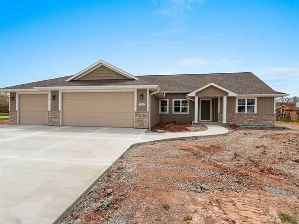 305 Battery Ave, De Pere, WI 54115