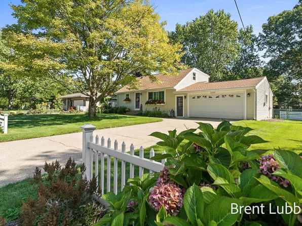 15450 164th Ave, Grand Haven, MI 49417