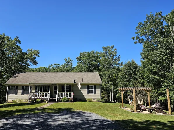 369 Stoney Run Rd, Buena Vista, VA 24416