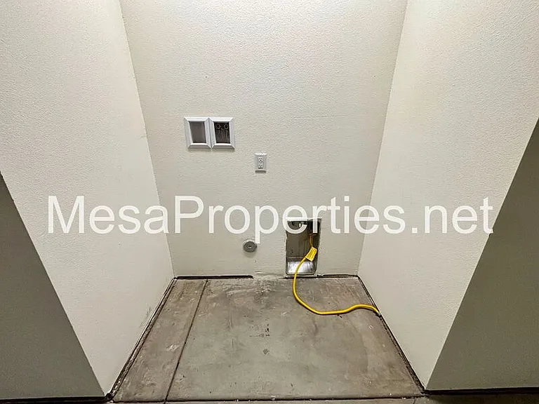 9550 Tamarisk Ave #124 — Photo 12