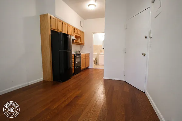 Rented by MySpaceNYC | media 9