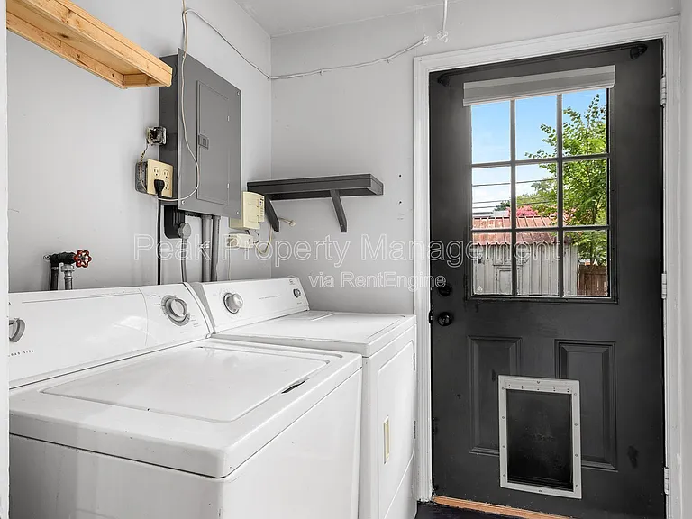 4007 Chevy Chase St — Photo 19