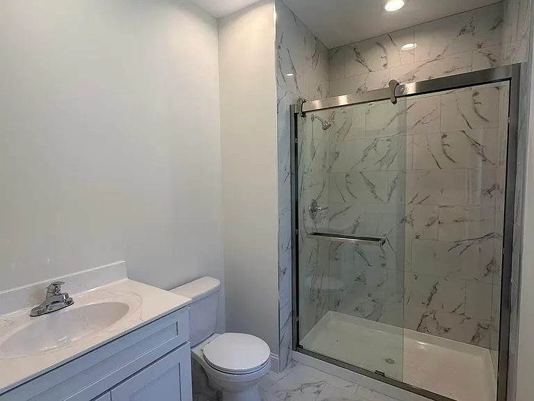 284 Eltingville Blvd #2 — Photo 10