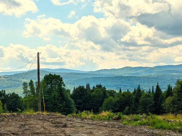 9 Silver Maple Road, Colebrook, NH 03576