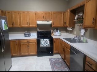 781 Ridgewood Dr APT 10B, Ionia, MI 48846
