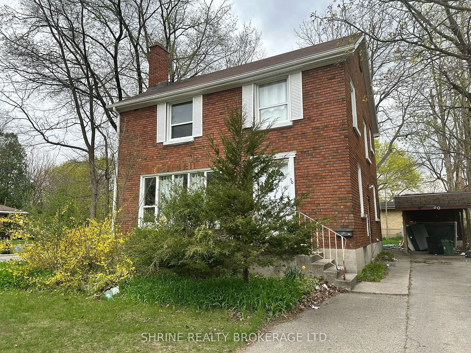 3 bed, $1,200 — Photo 2