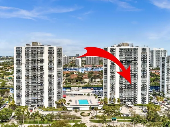 3675 N Country Club Dr APT 707, Aventura, FL 33180