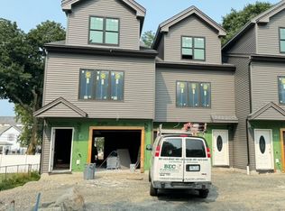 36-36B Standish St, Worcester, MA 01604