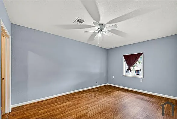10106 Sierra Dr — Photo 10