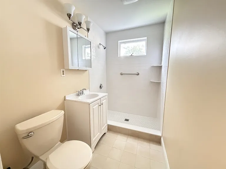 62 Brattle St #1 — Photo 9