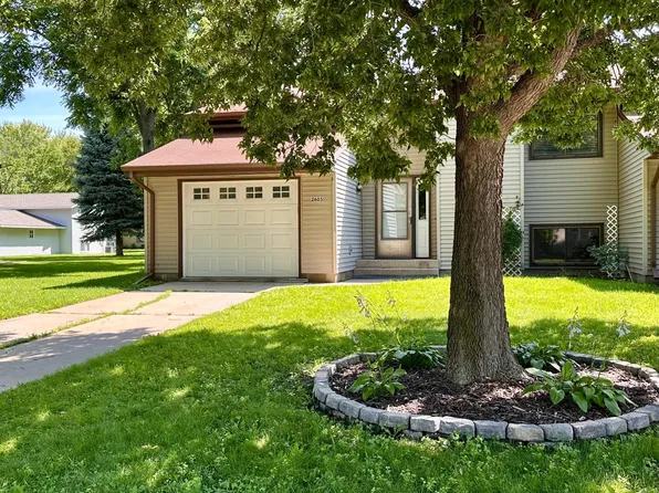 2605 8th St SW, Willmar, MN 56201