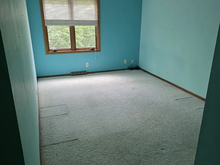 4110 Juneau Ln N — Photo 24