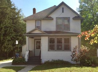 213 E Main St, Hayfield, MN 55940