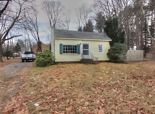 447 Oakhill Ave, Attleboro, MA 02703