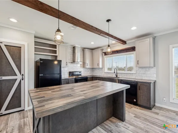 130 Double C Dr, Cedar Creek, TX 78612