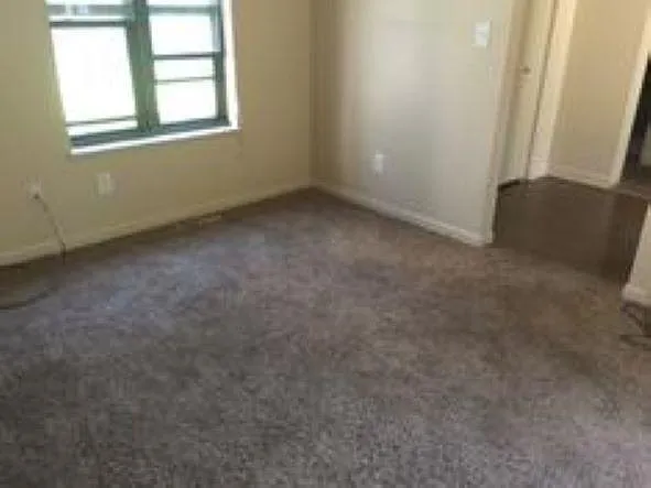 722 W Mulberry St — Photo 5